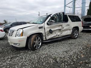 Cadillac Escalade ESV LUXURY 6.2L 8 2012
