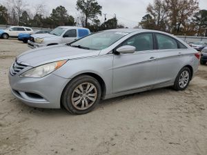 Hyundai Sonata GLS 2.4L 4 2013