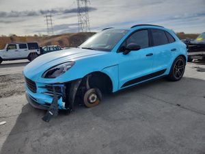 Porsche Macan 2.0L 4 2020