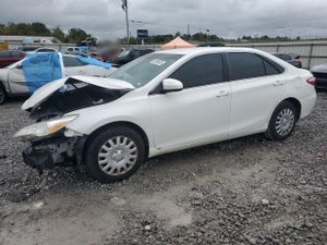 Toyota Camry LE 2.5L 4 2015