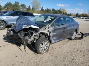 Nissan Sentra S 1.8L 4 2015