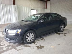 Volkswagen Passat S 2.5L 5 2012