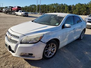 Chevrolet Malibu 1LT 2.5L 4 2013