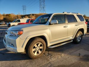 Toyota 4Runner SR5 4.0L 6 2013