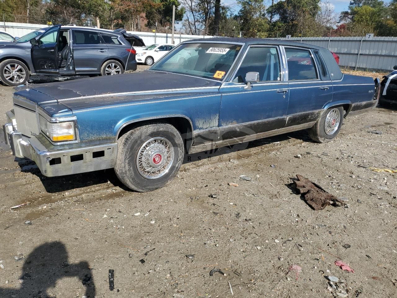 Cadillac Brougham 5.7L 8 1992