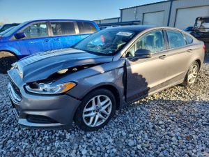 Ford Fusion SE 1.6L 4 2013