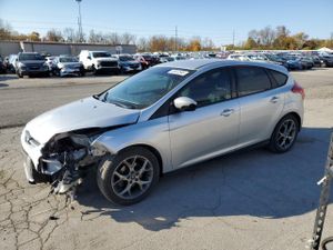 Ford Focus SE 2.0L 4 2013