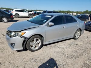 Toyota Camry L 2.5L 4 2013