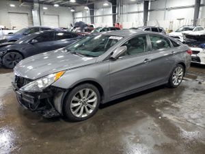 Hyundai Sonata SE 2.4L 4 2012