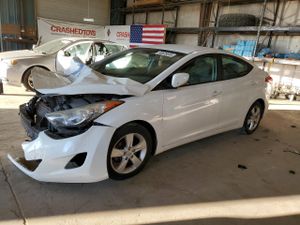 Hyundai Elantra GLS 1.8L 4 2013