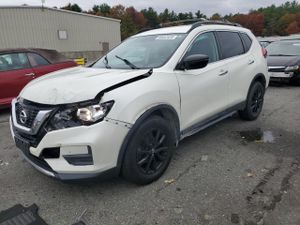 Nissan Rogue SV 2.5L 4 2017