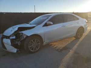 Toyota Camry LE 2.5L 4 2015