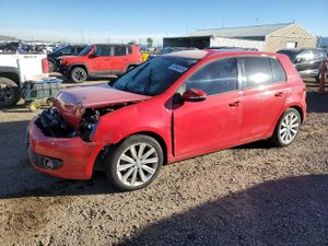 Volkswagen Golf 2.0L 4 2013