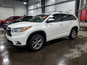 Toyota Highlander LE 3.5L 6 2015