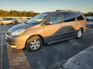 Toyota Sienna XLE 3.3L 6 2005
