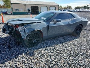 Dodge Challenger SXT PLUS 3.6L 6 2015