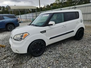 Kia Soul + 2.0L 4 2011