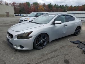 Nissan Maxima S 3.5L 6 2010