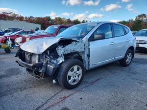Nissan Rogue S 2.5L 4 2014