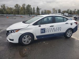 Nissan Versa S 1.6L 4 2024