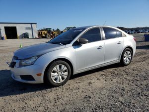 Chevrolet Cruze LS 1.8L 4 2013