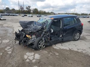 Volkswagen Tiguan S 2.0L 4 2013