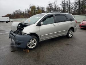 Toyota Sienna XLE 3.3L 6 2004