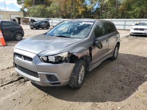 Mitsubishi Outlander ES 2.0L 4 2012