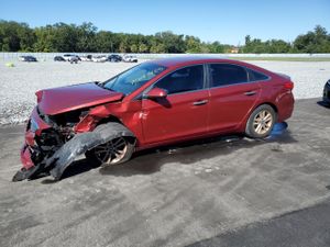 Hyundai Sonata SE 2.4L 4 2015