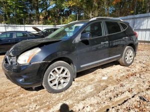 Nissan Rogue S 2.5L 4 2013