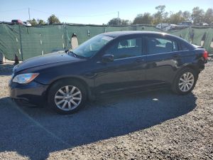 Chrysler 200 TOURING 2.4L 4 2013