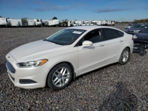 Ford Fusion SE 2.5L 4 2013