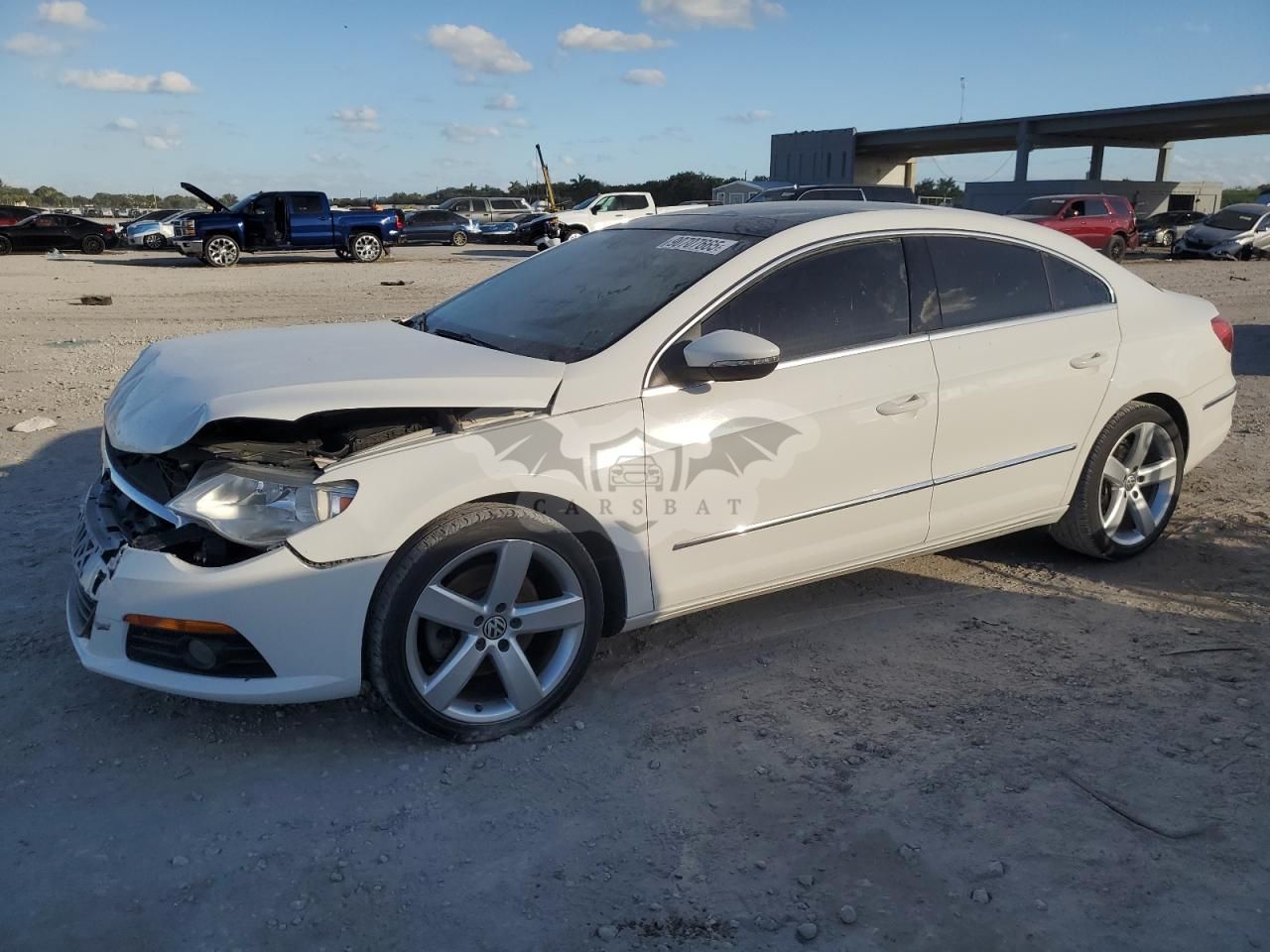 Volkswagen Passat CC LUXURY 2.0L 4 2011