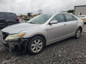 Toyota Camry BASE 2.5L 4 2011