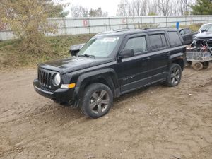 Jeep Patriot LATITUDE 2.4L 4 2015