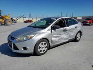 Ford Focus S 2.0L 4 2013