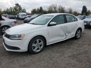 Volkswagen Jetta TDI 2.0L 4 2012