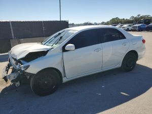Toyota Corolla BASE 1.8L 4 2011