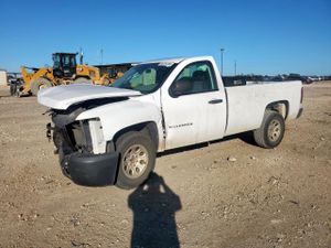Chevrolet Silverado 1500 C1500 4.3L 6 2011
