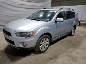 Mitsubishi Outlander SE 2.4L 4 2012