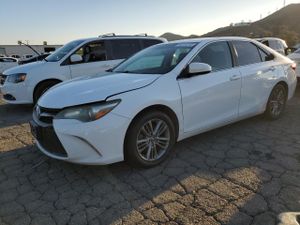 Toyota Camry LE 2.5L 4 2015