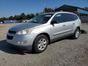 Chevrolet Traverse LS 3.6L 6 2011