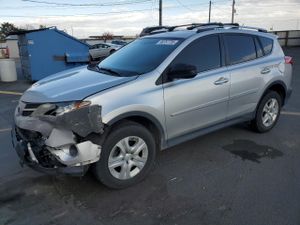 Toyota Rav4 LE 2.5L 4 2015