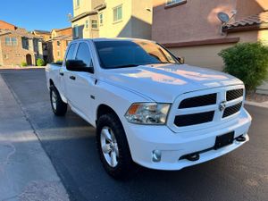 RAM 1500 ST 5.7L 8 2014