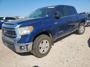 Toyota Tundra CREWMAX SR5 5.7L 8 2015