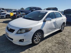 Toyota Corolla BASE 1.8L 4 2010