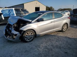 Hyundai Elantra SE 1.8L 4 2015