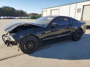 Ford Mustang 3.7L 6 2014
