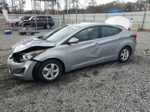 Hyundai Elantra SE 1.8L 4 2015