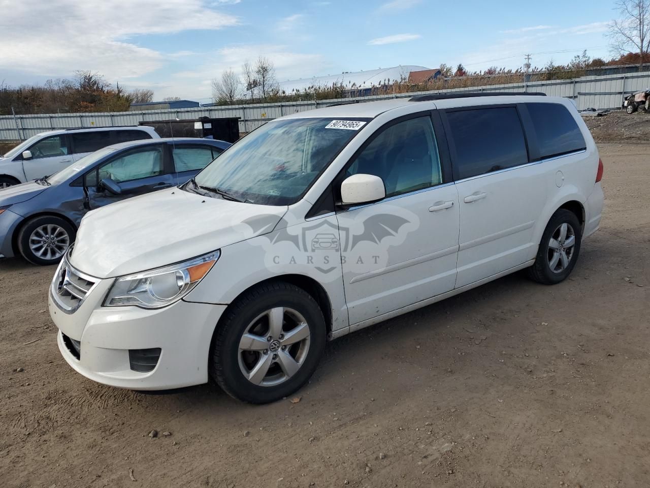 Volkswagen Routan SE 3.6L 6 2011